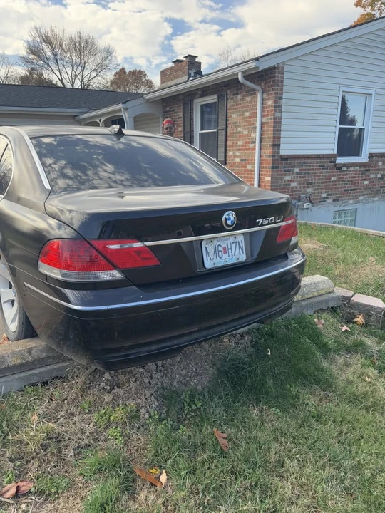 2006 BMW E65/E66 750i & 760i Sedan - Image 3 of 3
