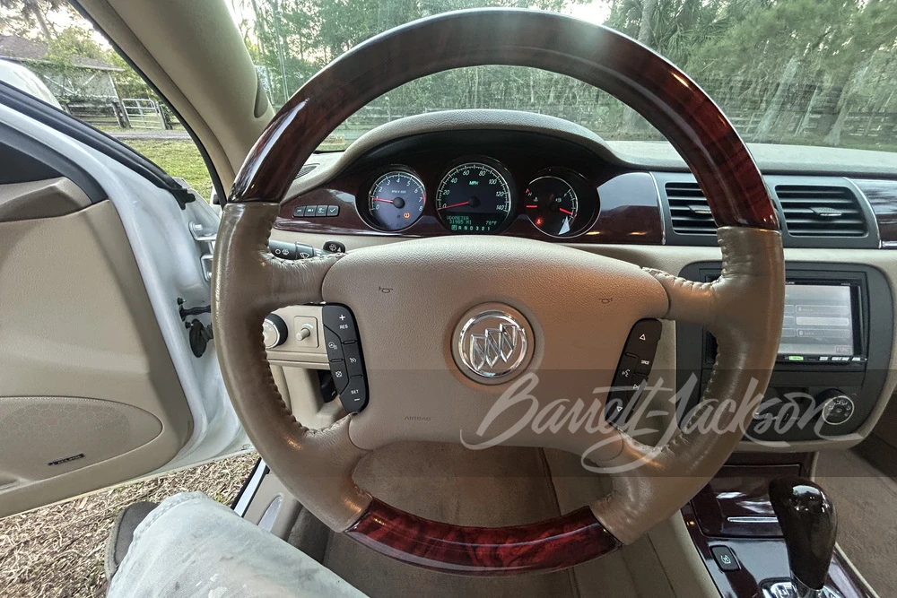 2006 Buick Lucerne - Image 11 of 31
