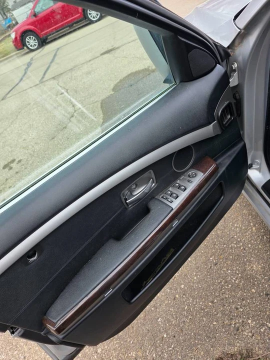 2006 BMW E65/E66 750i & 760i Sedan - Image 13 of 22