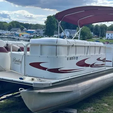 2006 Bentley 240 Pontoon Boat