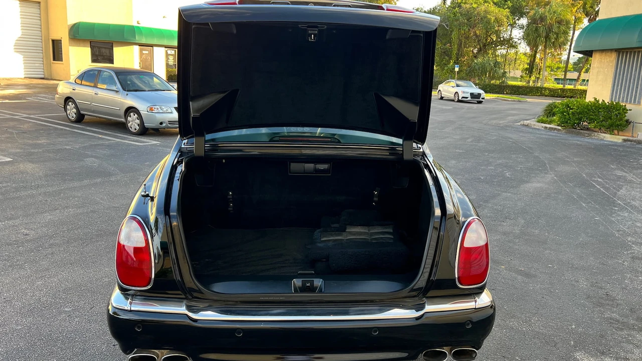 2006 Bentley Arnage R & RL - Image 24 of 28