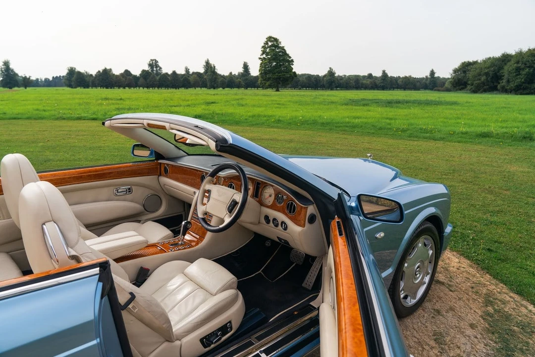 2006 Bentley Azure 2nd Gen - Image 19 of 30