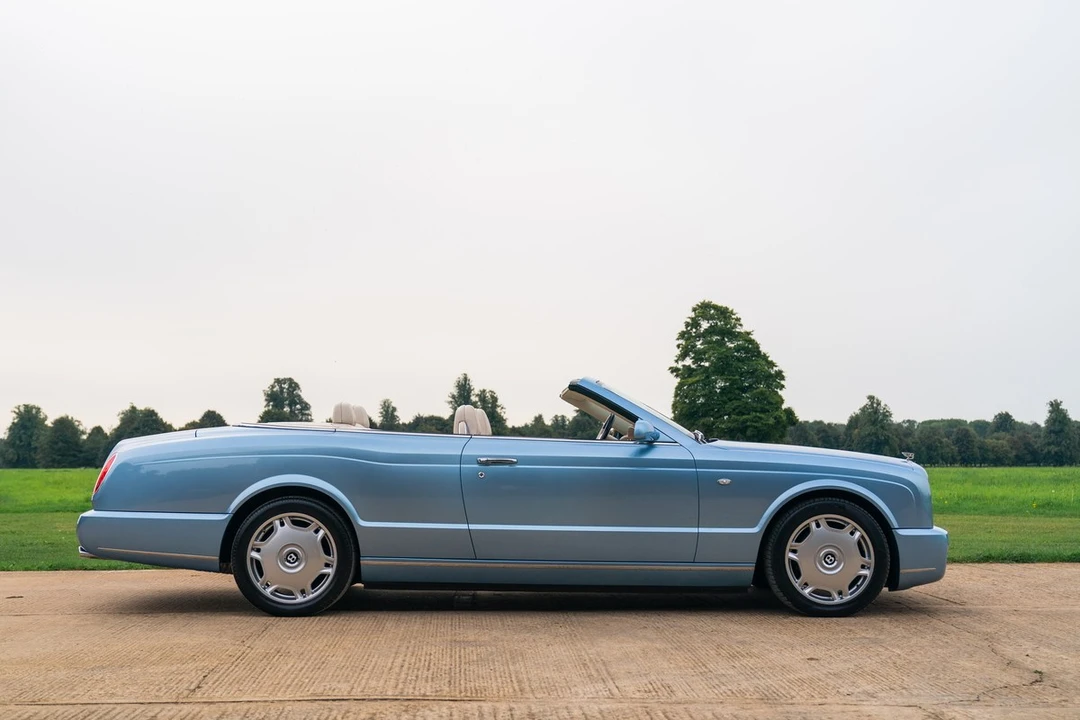 2006 Bentley Azure 2nd Gen - Image 8 of 30