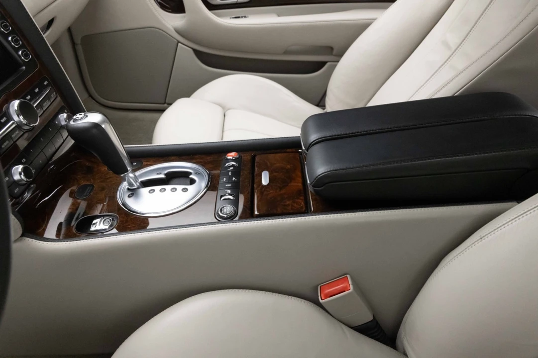2006 Bentley Continental - Image 24 of 31