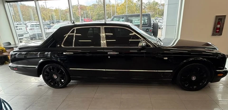2006 Bentley Arnage R & RL - Image 2 of 13