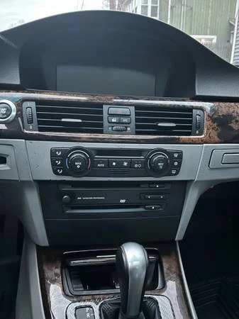 2006 BMW E90 3 Series Sedan - Image 10 of 11