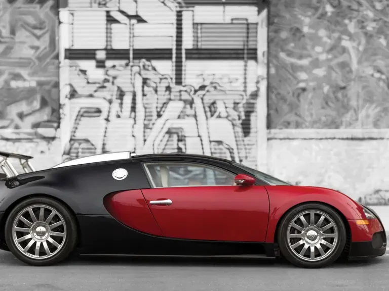 2006 Bugatti Veyron - Image 8 of 31