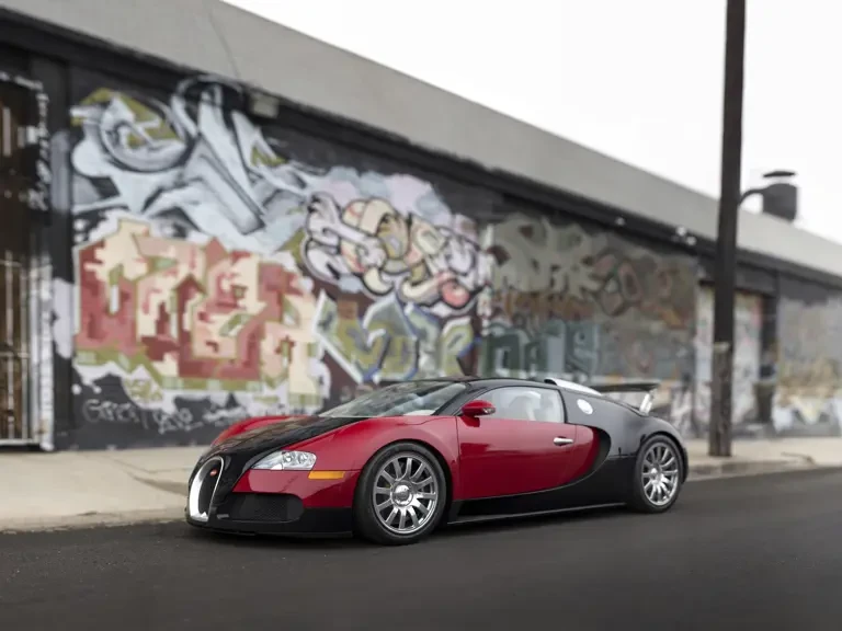 2006 Bugatti Veyron - Image 3 of 31