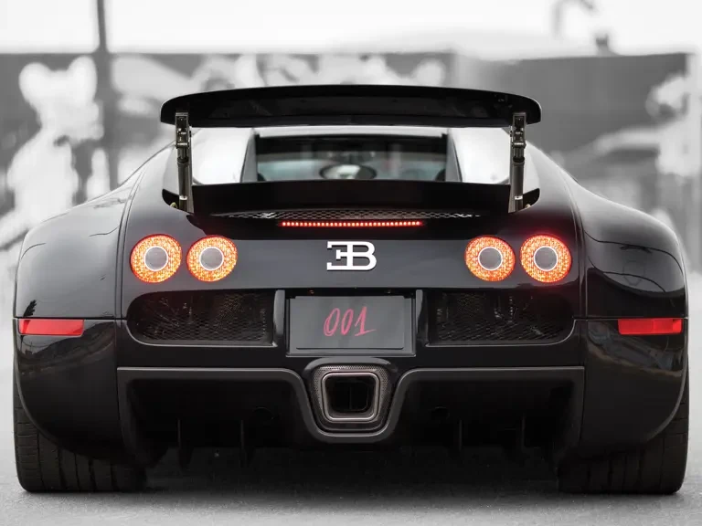 2006 Bugatti Veyron - Image 12 of 31