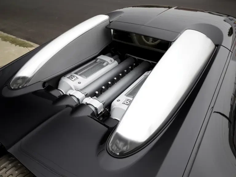 2006 Bugatti Veyron - Image 28 of 31