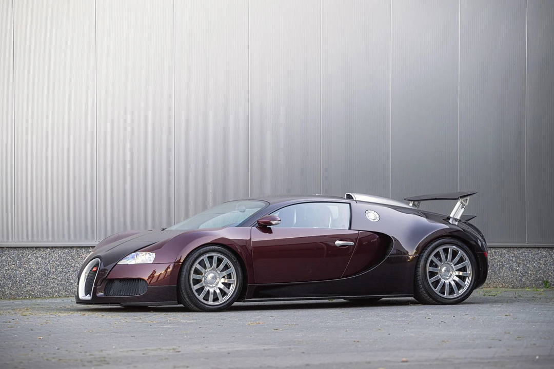 2006 Bugatti Veyron - Image 6 of 31