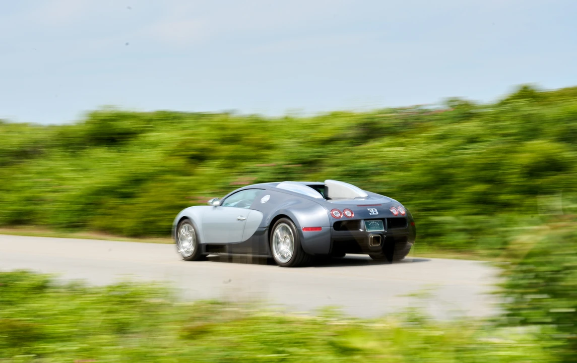 2006 Bugatti Veyron - Image 23 of 23