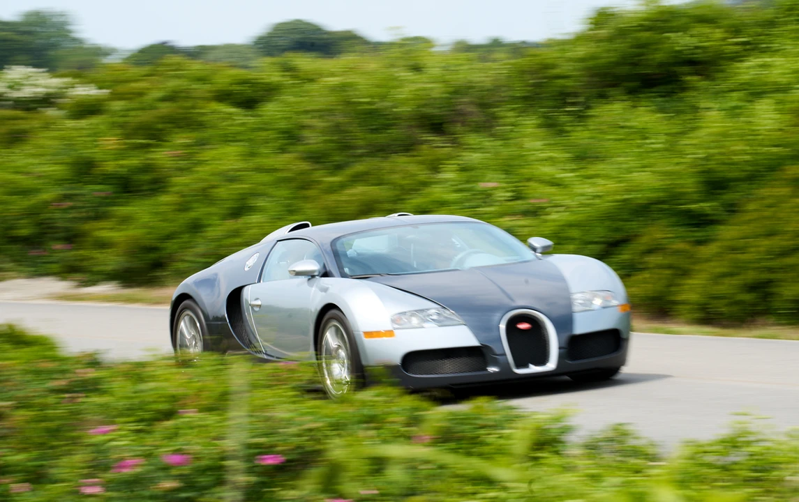 2006 Bugatti Veyron - Image 19 of 23