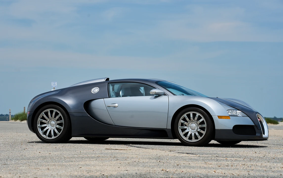 2006 Bugatti Veyron - Image 16 of 23