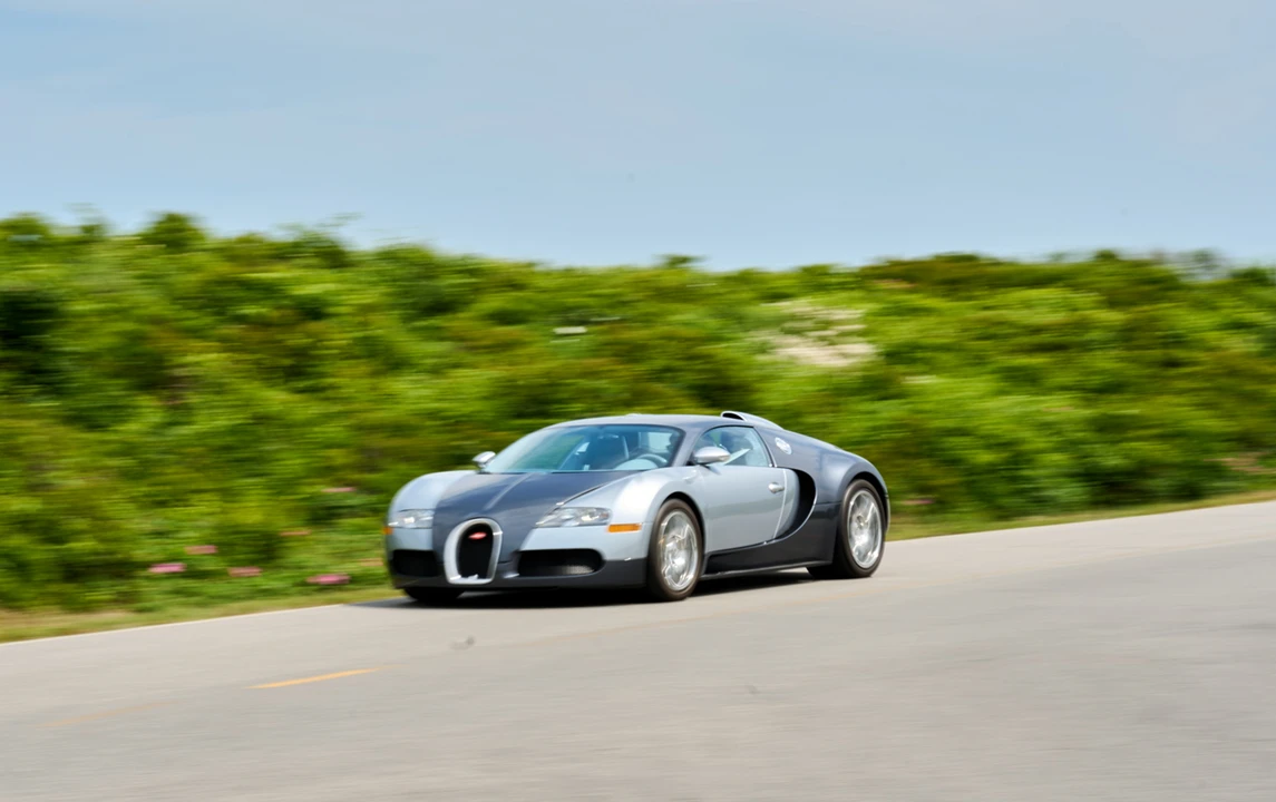 2006 Bugatti Veyron - Image 20 of 23