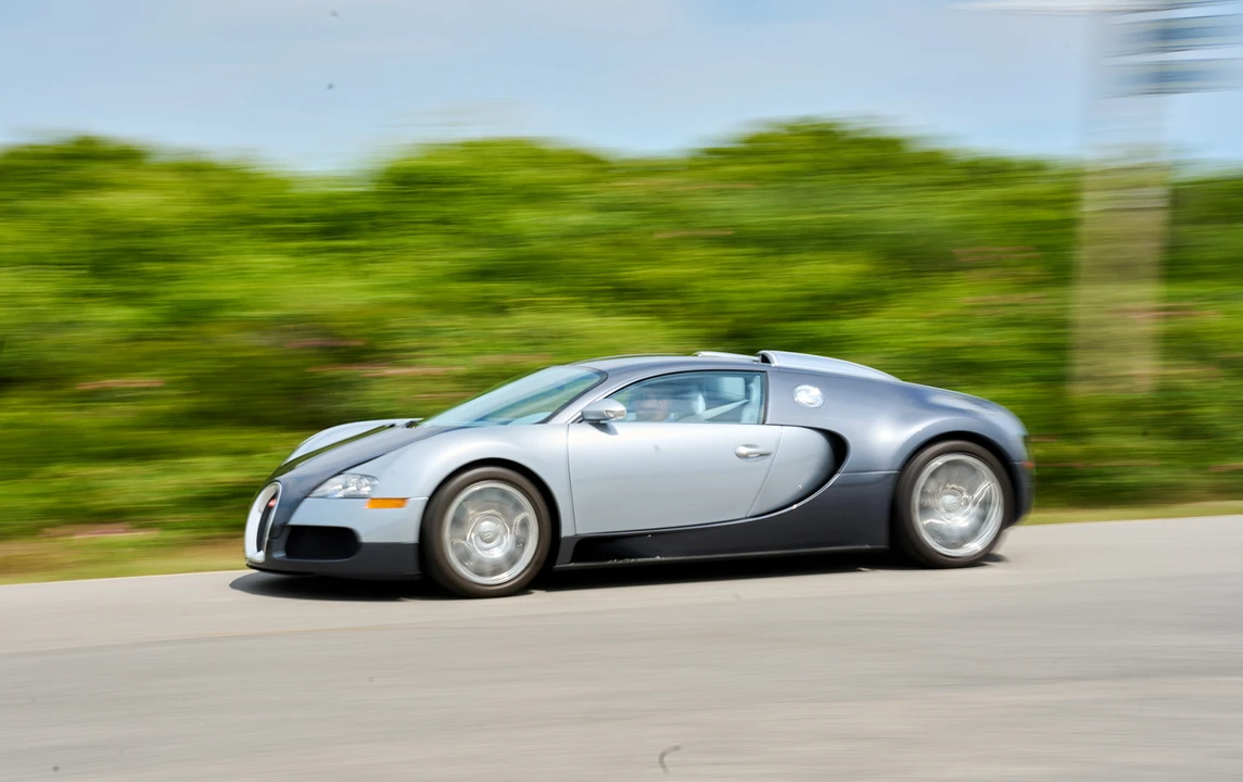 2006 Bugatti Veyron - Image 21 of 23