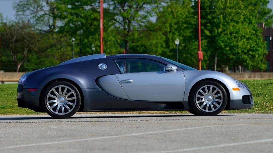 2006 Bugatti Veyron - Image 8 of 12