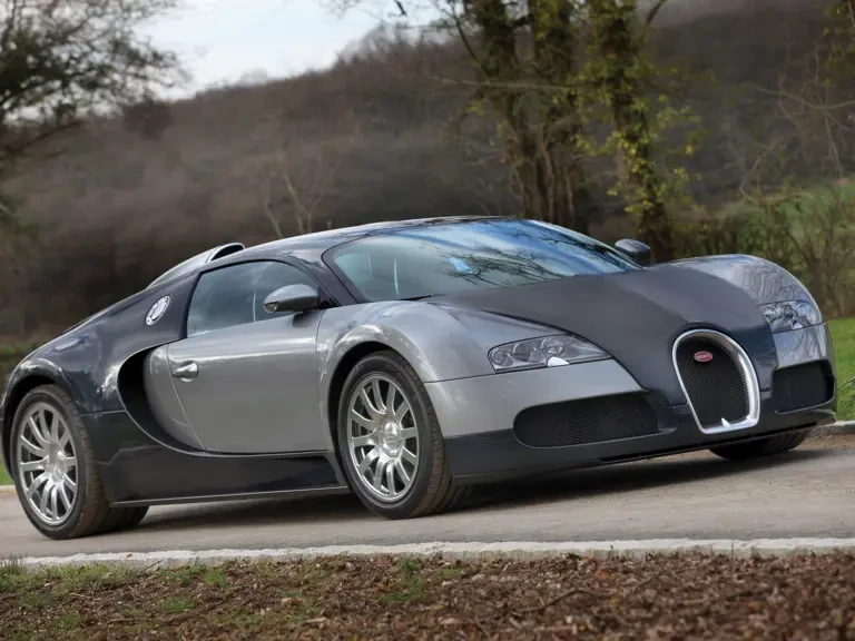 2006 Bugatti Veyron - Image 2 of 20