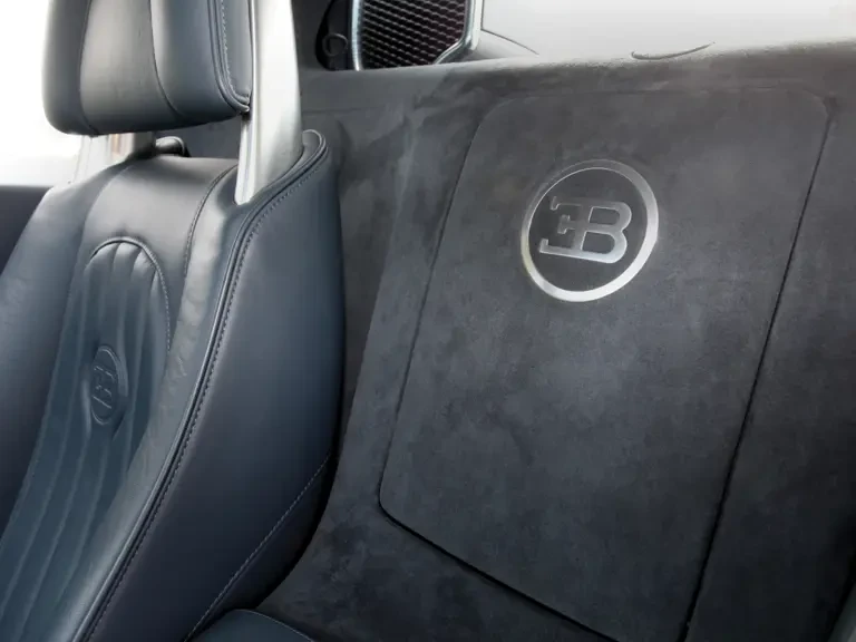 2006 Bugatti Veyron - Image 12 of 20