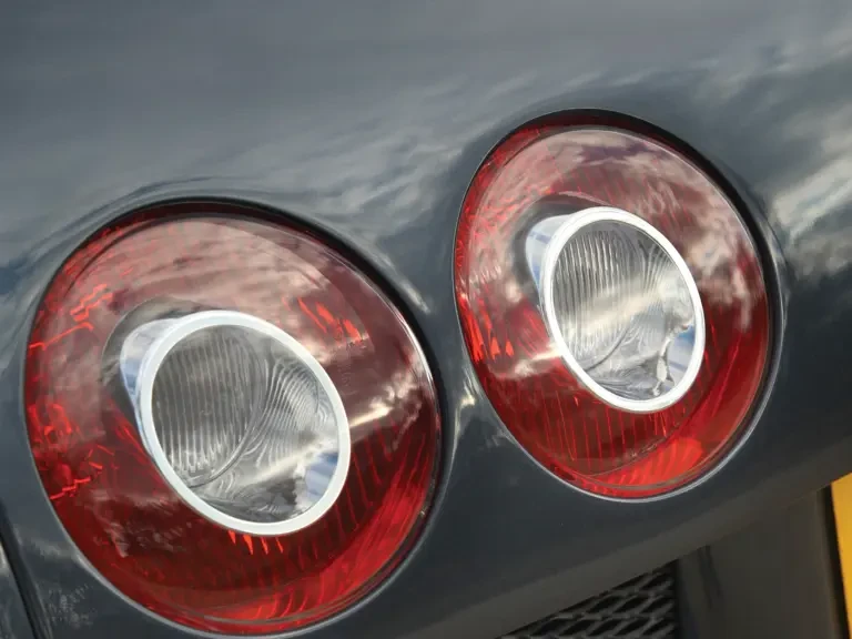 2006 Bugatti Veyron - Image 16 of 20