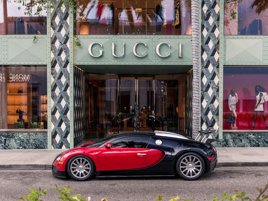2006 Bugatti Veyron - Image 9 of 11