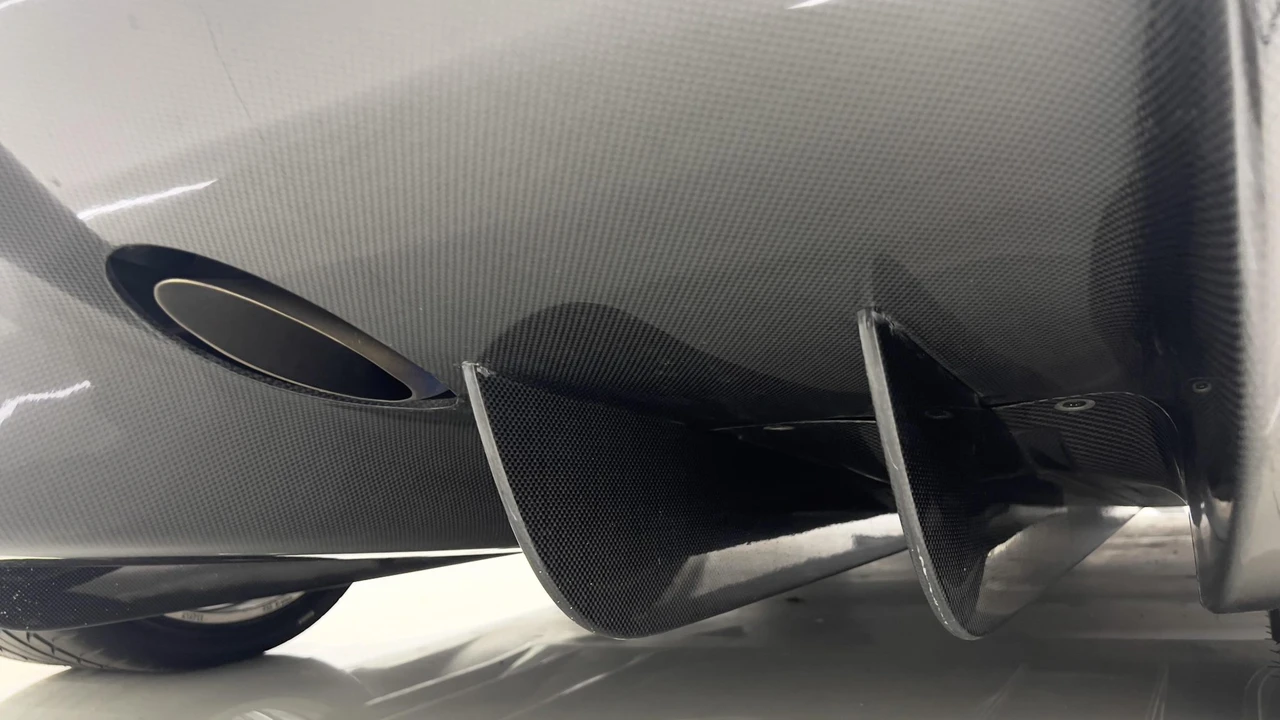 2006 Bugatti Veyron - Image 31 of 31