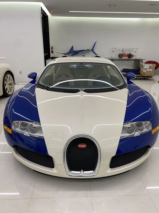 2006 Bugatti Veyron - Image 11 of 31