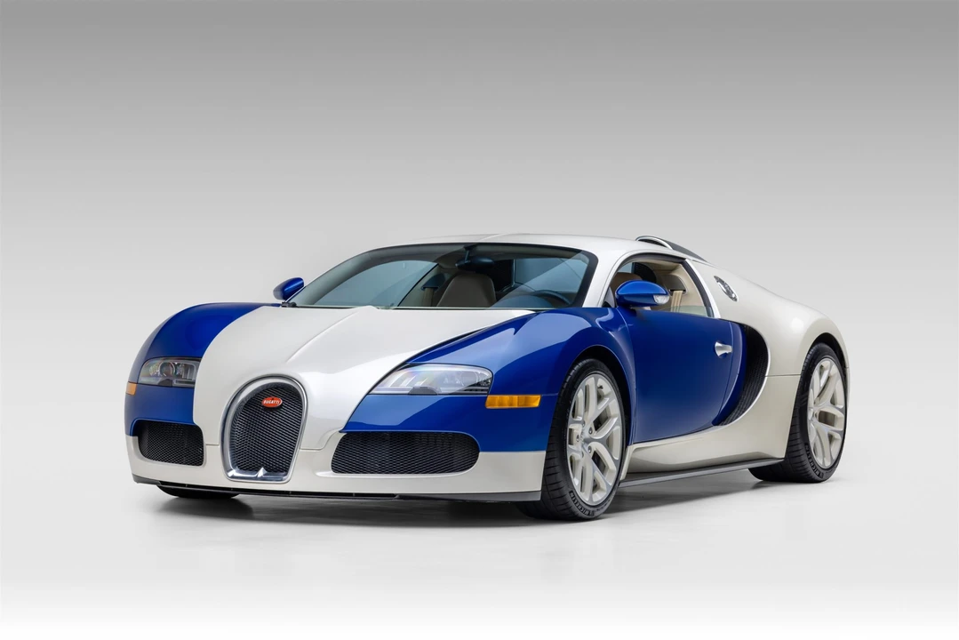 2006 Bugatti Veyron - Image 4 of 31