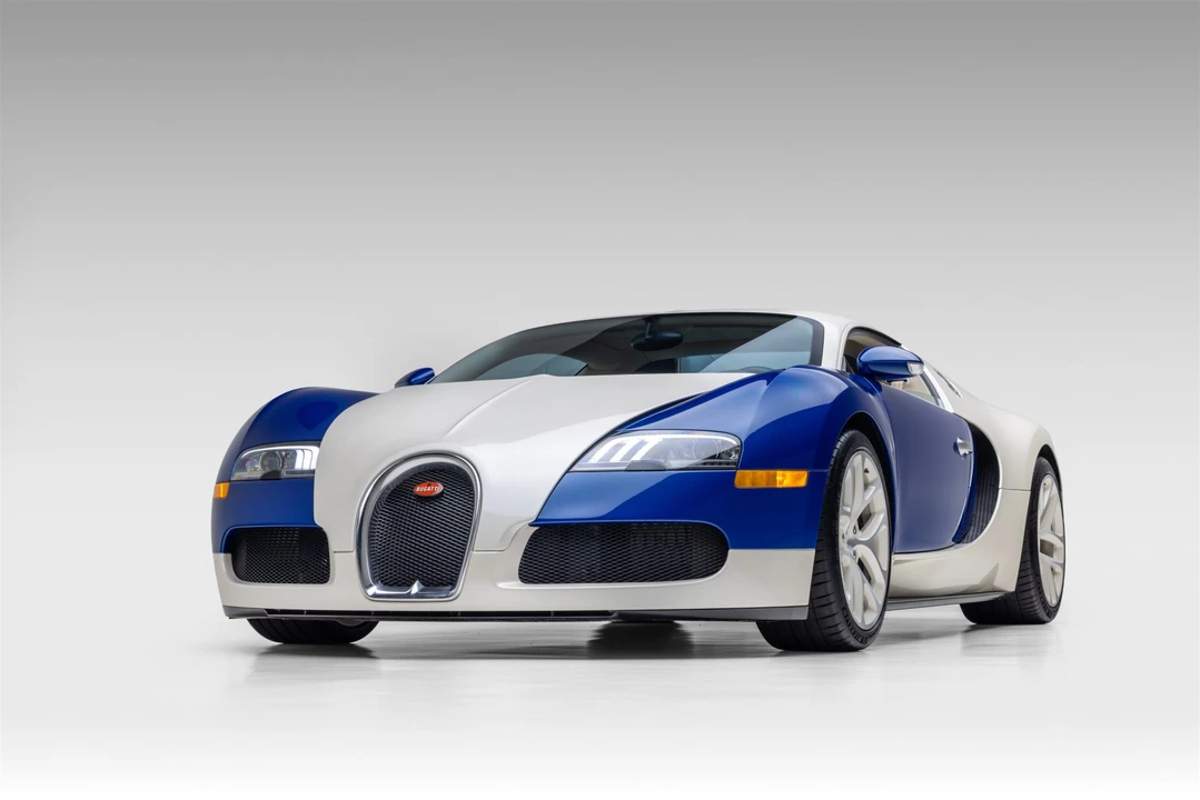 2006 Bugatti Veyron - Image 5 of 31