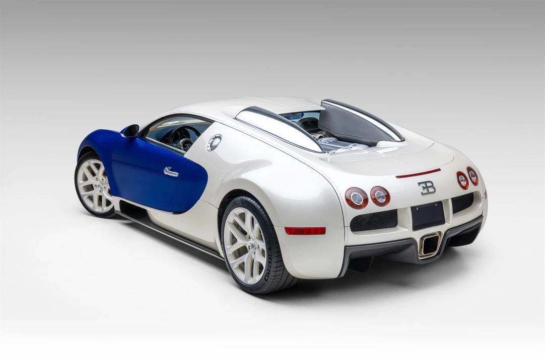 2006 Bugatti Veyron - Image 20 of 31