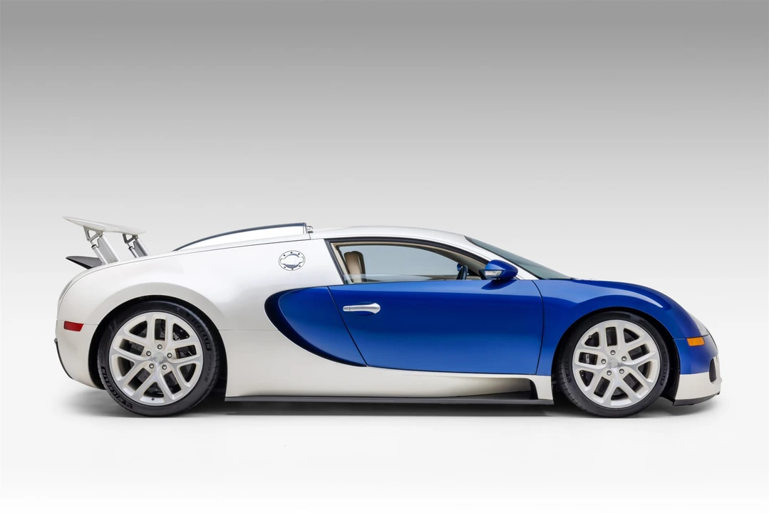 2006 Bugatti Veyron - Image 11 of 31