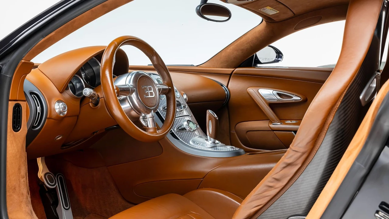 2006 Bugatti Veyron - Image 7 of 31