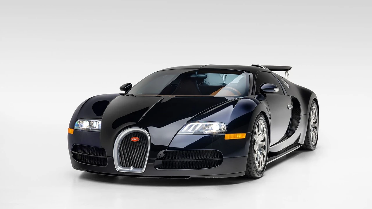 2006 Bugatti Veyron - Image 8 of 31