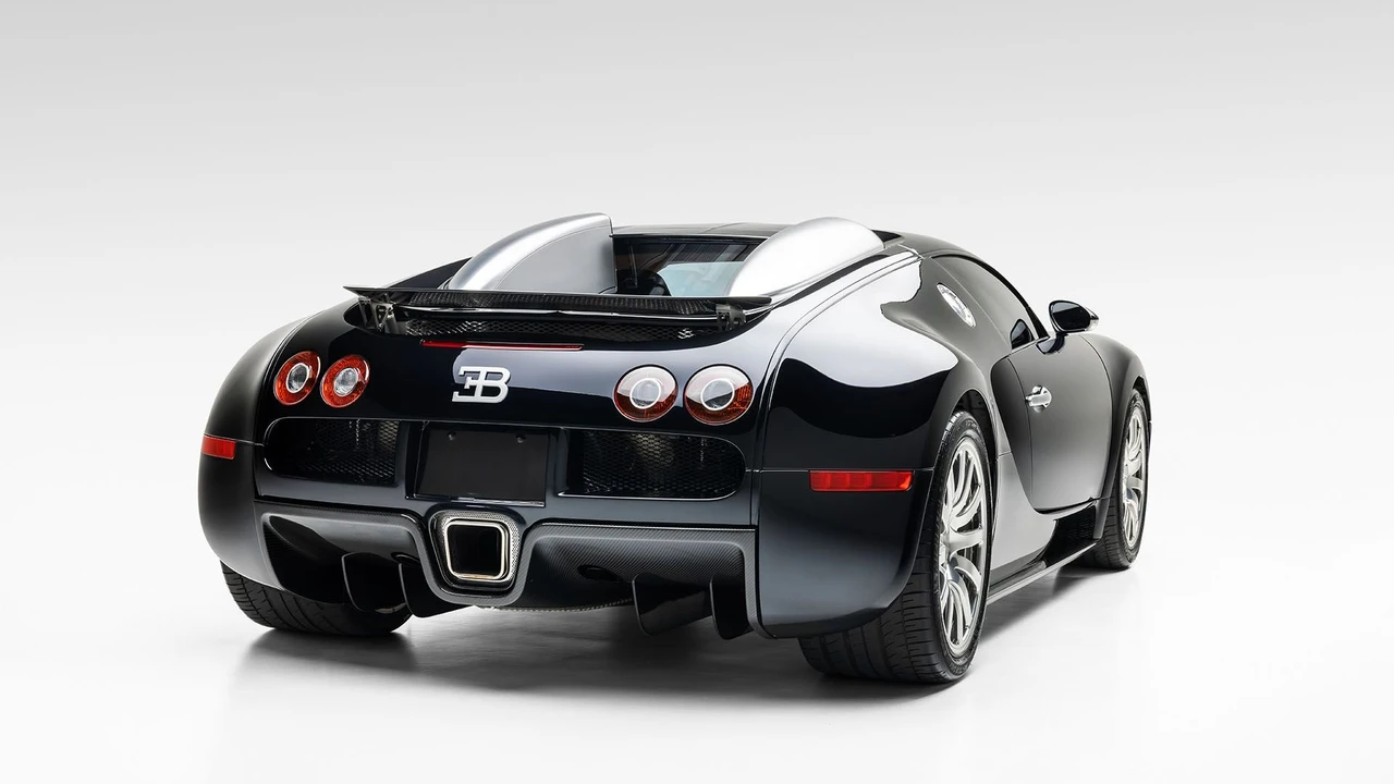 2006 Bugatti Veyron - Image 20 of 31
