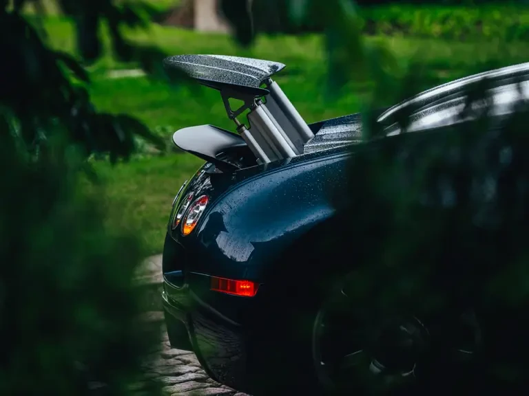 2006 Bugatti Veyron - Image 30 of 31