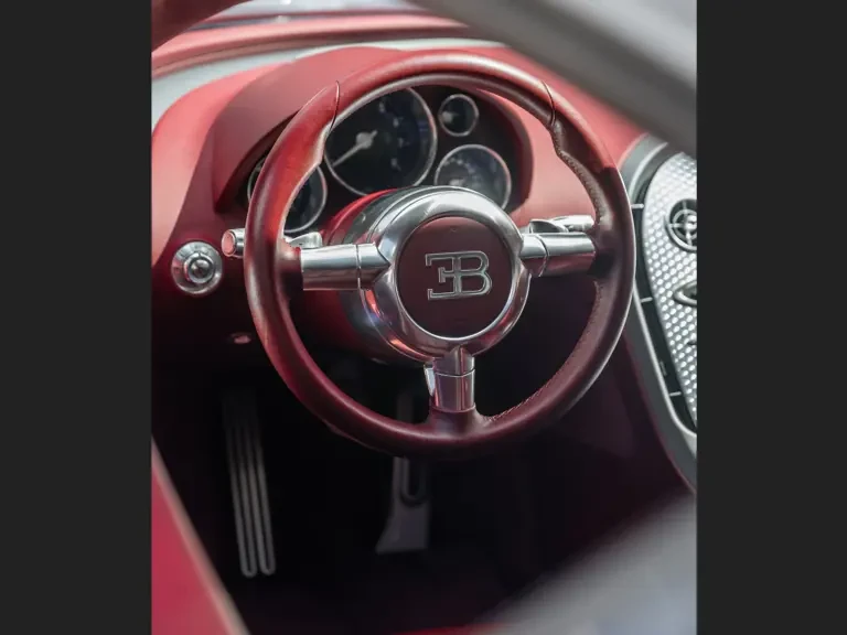 2006 Bugatti Veyron - Image 15 of 27