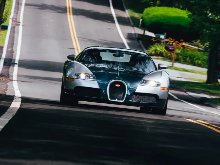 2006 Bugatti Veyron - Image 8 of 31
