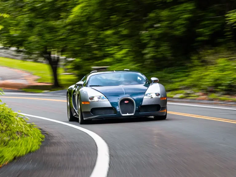 2006 Bugatti Veyron - Image 11 of 31