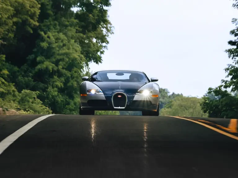 2006 Bugatti Veyron - Image 24 of 31
