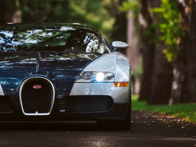 2006 Bugatti Veyron - Image 26 of 31