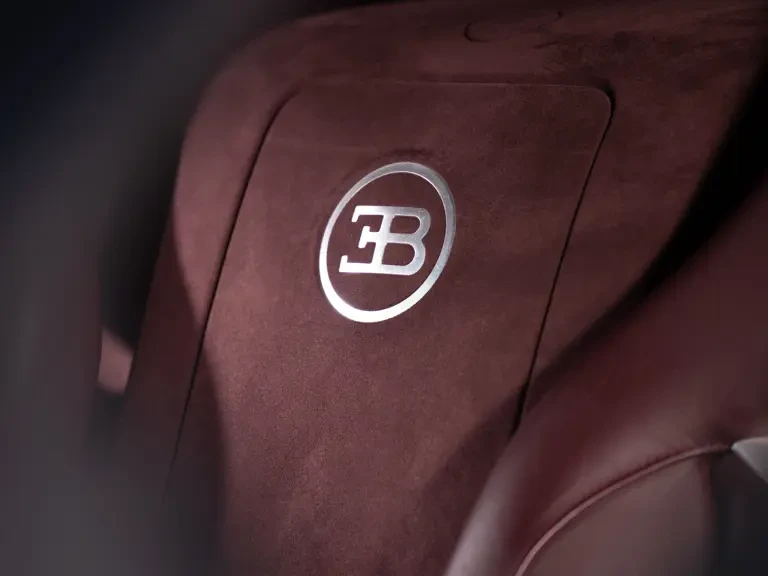 2006 Bugatti Veyron - Image 20 of 27