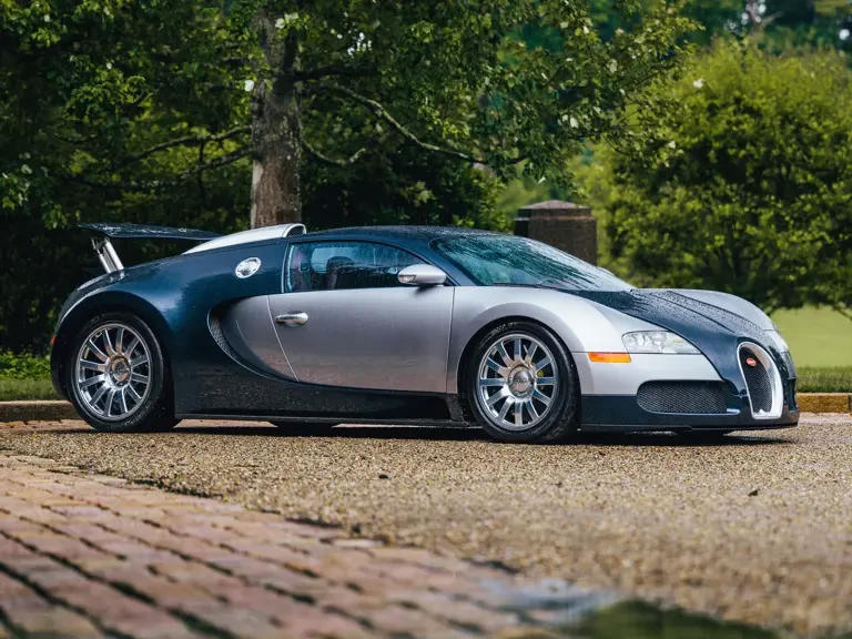 2006 Bugatti Veyron - Image 25 of 31