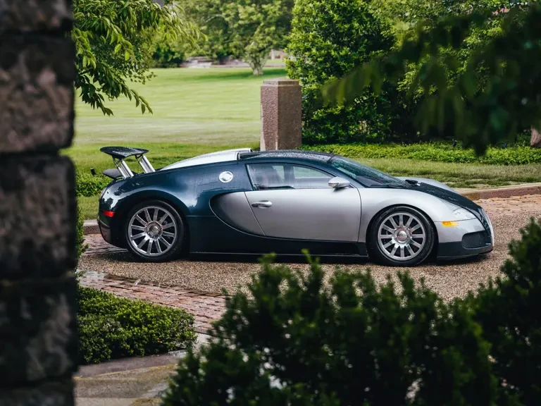 2006 Bugatti Veyron - Image 6 of 31