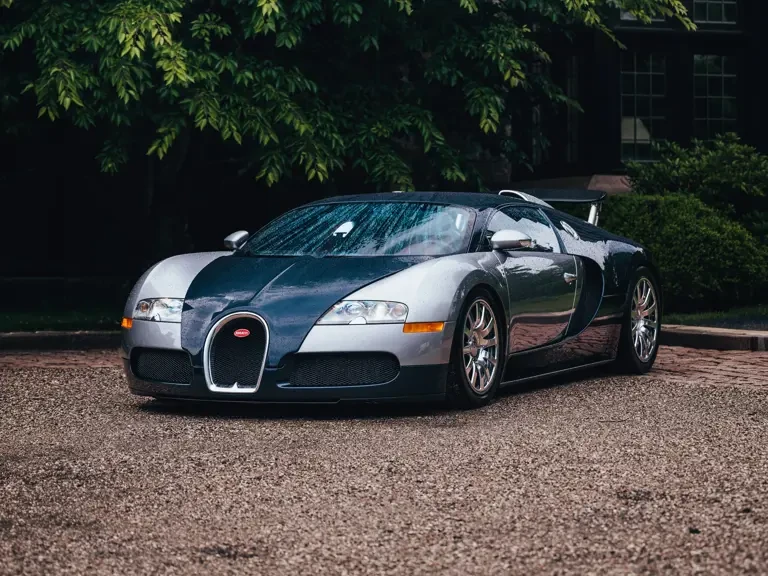 2006 Bugatti Veyron - Image 2 of 31