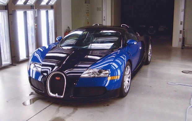 2006 Bugatti Veyron - Image 20 of 21