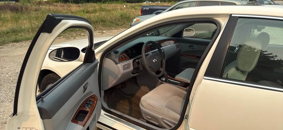 2006 Buick LaCrosse - Image 2 of 5