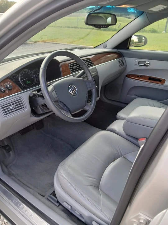 2006 Buick LaCrosse - Image 2 of 11