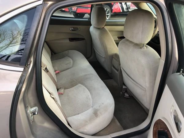 2006 Buick LaCrosse - Image 11 of 18