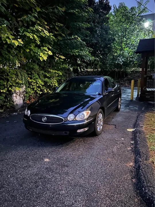 2006 Buick LaCrosse - Image 2 of 17