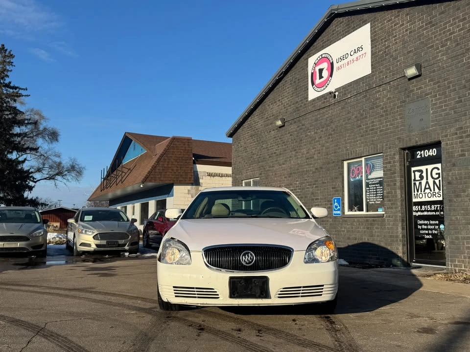 2006 Buick Lucerne - Image 2 of 17